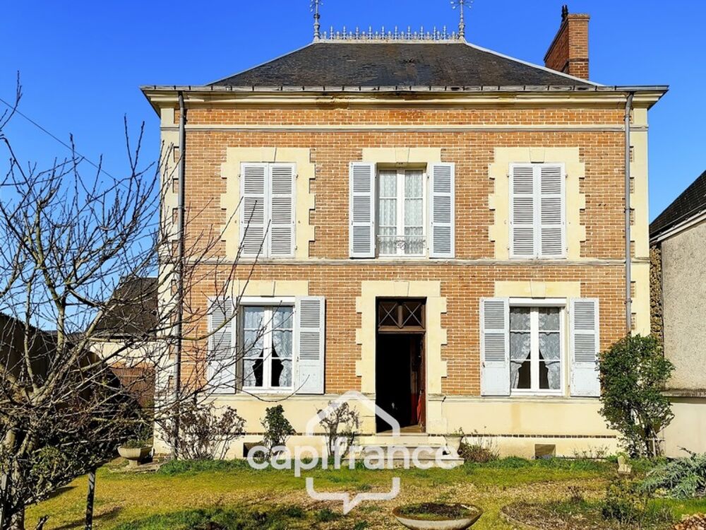 Maison à vendre 5 pièces BESSE SUR BRAYE (72) - terrain de 439 m² -