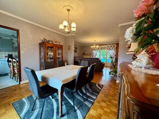  Maison 6 pi�ces 140 m� Chanteheux