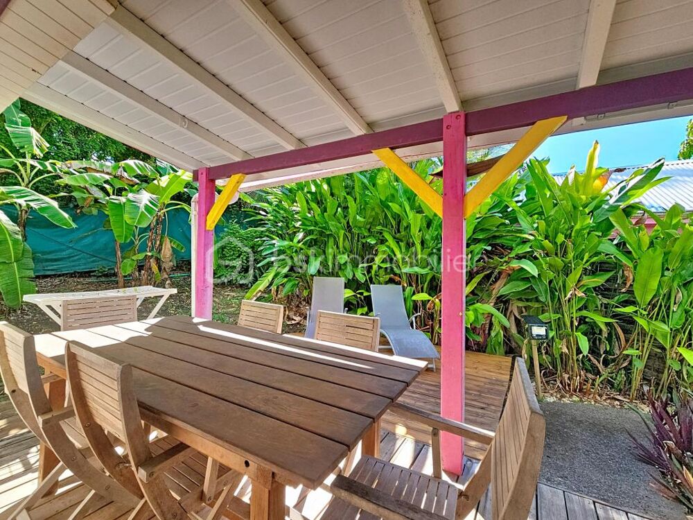 Vente Maison Bungalow 2 chambres dans petite copropriété avec piscine , plage à pied Sainte anne