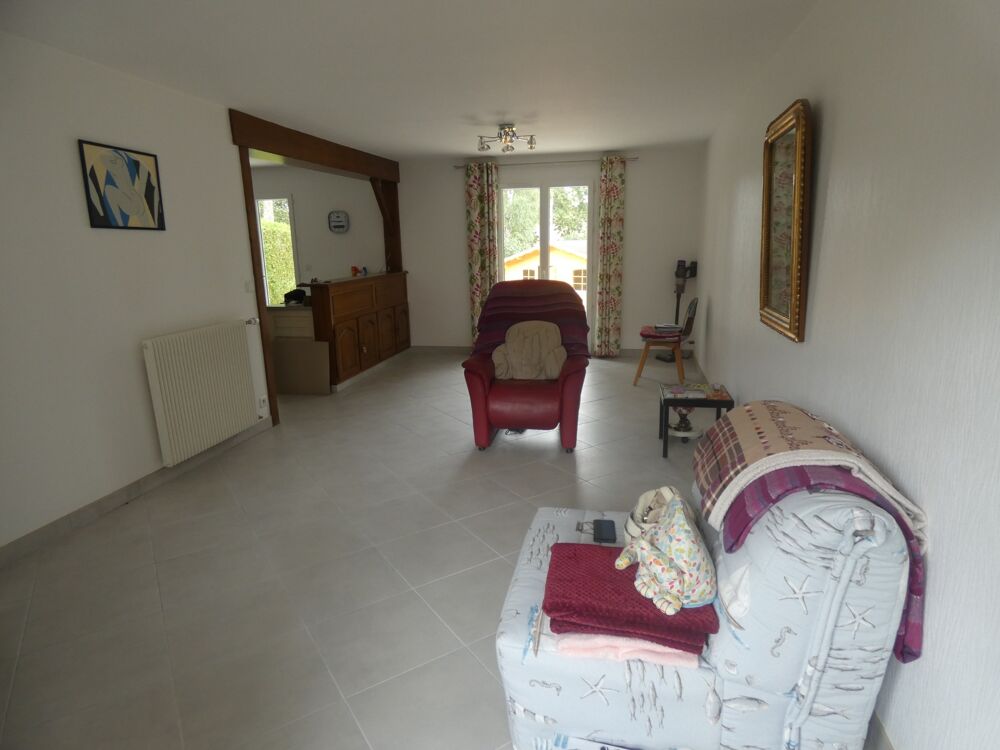 Vente Maison Maison à vendre 2 pièces FALAISE (14) 93 m² habitables sur 324 m² de terrain Falaise