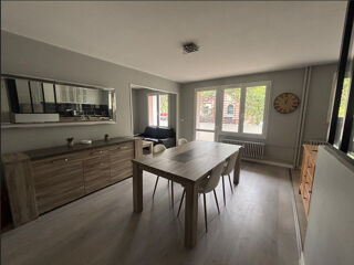  Appartement à louer 3 pièces 70 m²