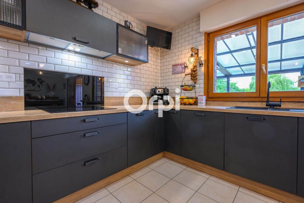Maison À Vendre - Semi plain-pied - 4 chs - Jardin - sous-sol complet