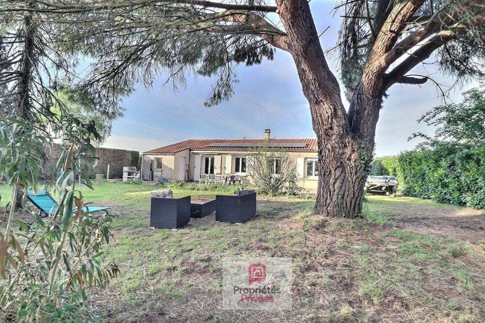Vente Maison Maison 5 pièces de 106 m2 - 4 chambres - Garage - Terrasse plein sud - 3 places privatives dans la propriété -cabanon de jardin- La vallee