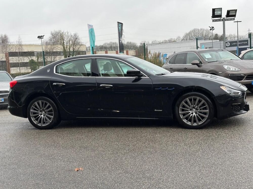 Ghibli III 2.0 HYBRID 330 GRANLUSSO AUTO 2020 occasion 78240 Chambourcy