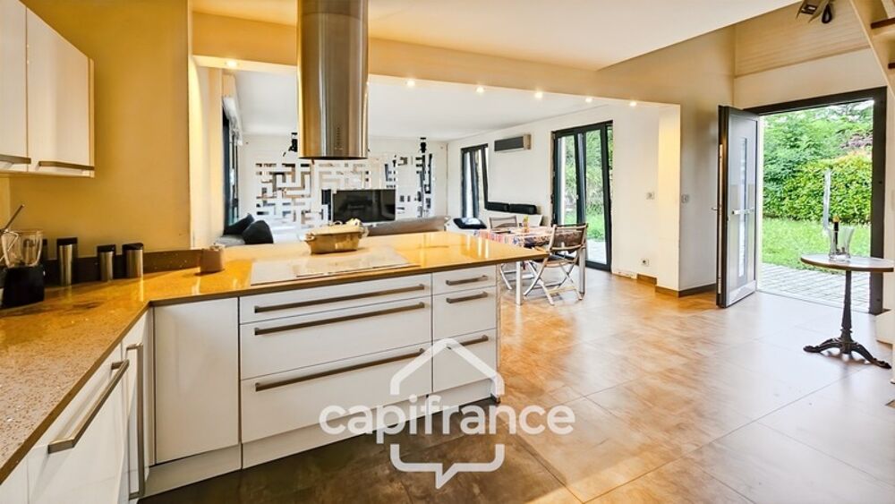 LE PIN (77) A Vendre Maison de 162 m² en surface totale environ - 6 pièces -Terrasse- Chambre Parentale - Ss-sol total