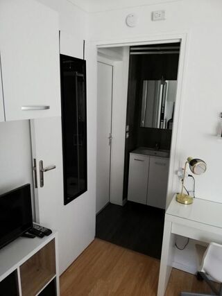  Appartement à louer 1 pièce 17 m²