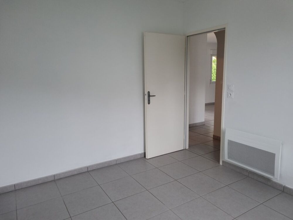 Vente Maison MAISON PLAIN-PIED - 2 Chambres - Garage - VERRIERES - 86410 Verrieres