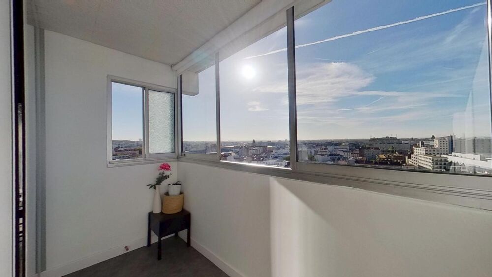 3/4 pièces 12e étage  Vue imprenable  Loggia  Quartier des Coutures