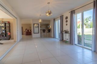  Maison � vendre 9 pi�ces 295 m�