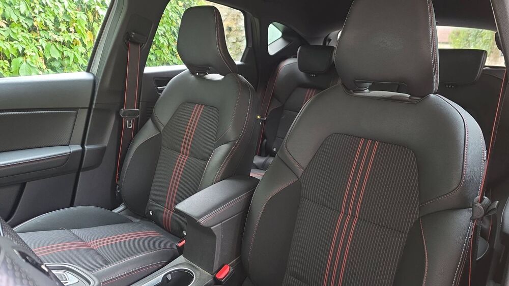 Captur 1.3 TCe 140 EDC RS Line 2021 occasion 27620 Giverny