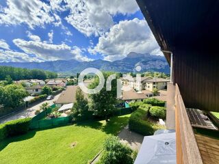  Appartement à louer 4 pièces 81 m²