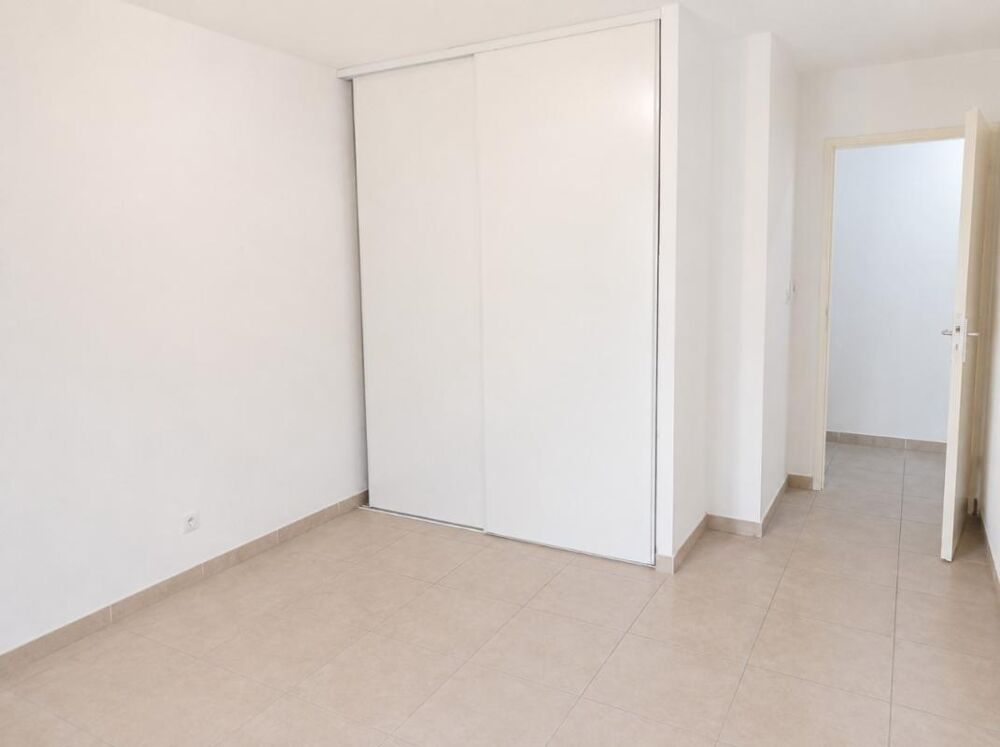 Location Appartement T2 avec terrasse et parking à Marseille Marseille 14