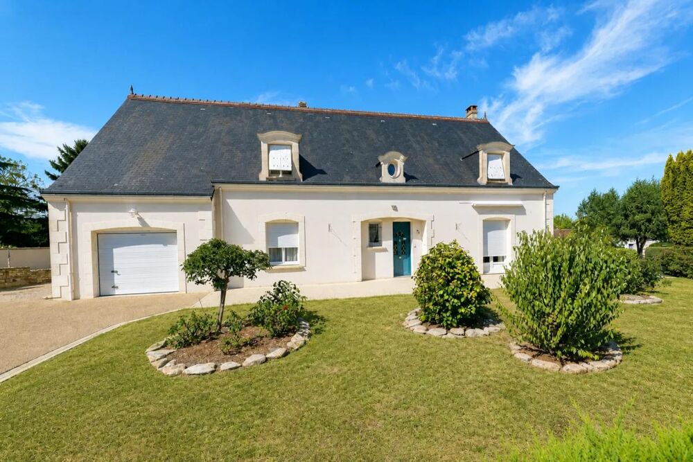 Maison de 7 pièces de 176 m² à Nouans-les-Fontaines