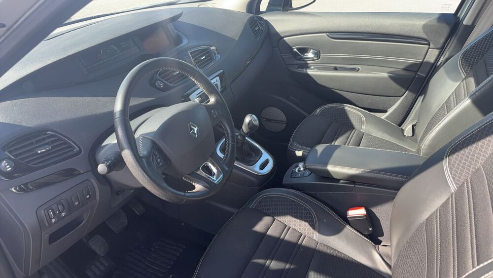 Sc&eacute;nic III 1.5 dCi 110 Energy Bose 2016 occasion 02500 Neuve Maison