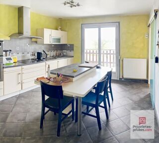  Maison � vendre 8 pi�ces 230 m�