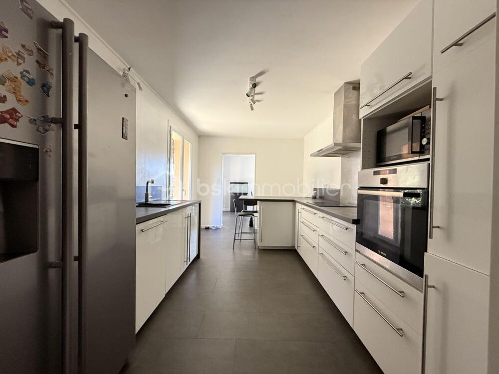 Exclusivité, PECHBONNIEU maison T6 d'environ 150m2 avec terrain de 1091m2 garage et piscine