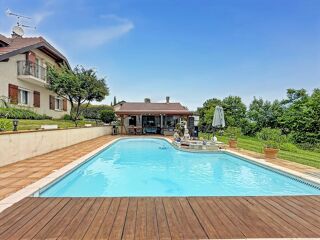  Propri�t�/ch�teau � vendre 5 pi�ces 212 m�