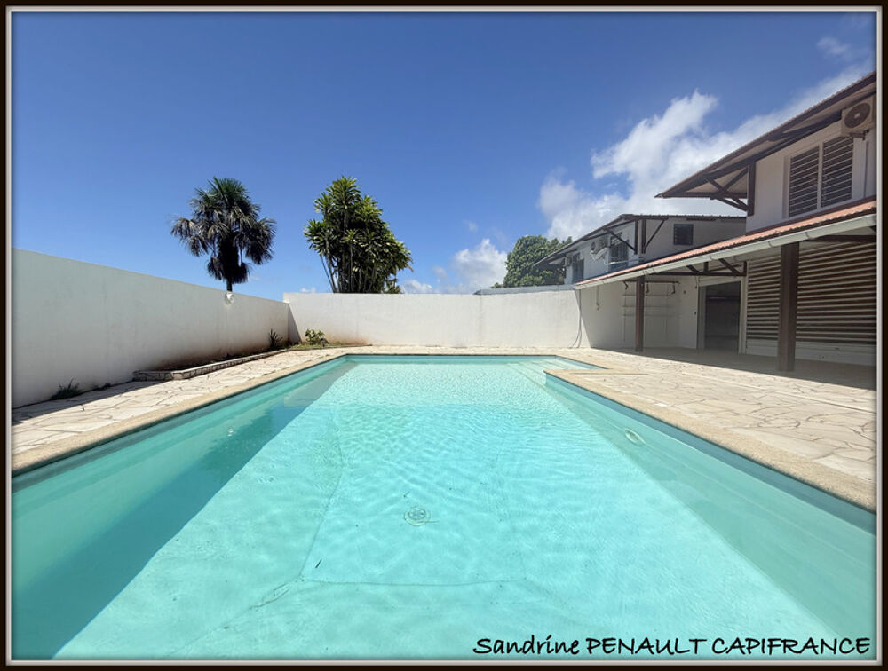 A VENDRE A KOUROU (97310) UNE CHARMANTE VILLA T6 DE 120 m² - TERRAIN DE 466 m² - AU PRIX DE 390 000 €