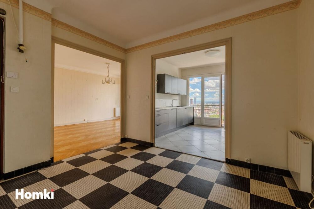 Vente Appartement Lyon 4e – Rue Louis Thévenet  Un appartement suspendu entre ciel, lumière et nature Lyon 4