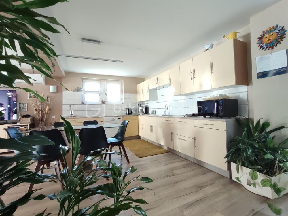 Vente Maison Maison à étage, avec deux habitations, et un hangar Valence