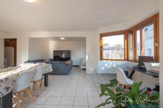  Duplex/triplex à vendre 4 pièces 144 m²
