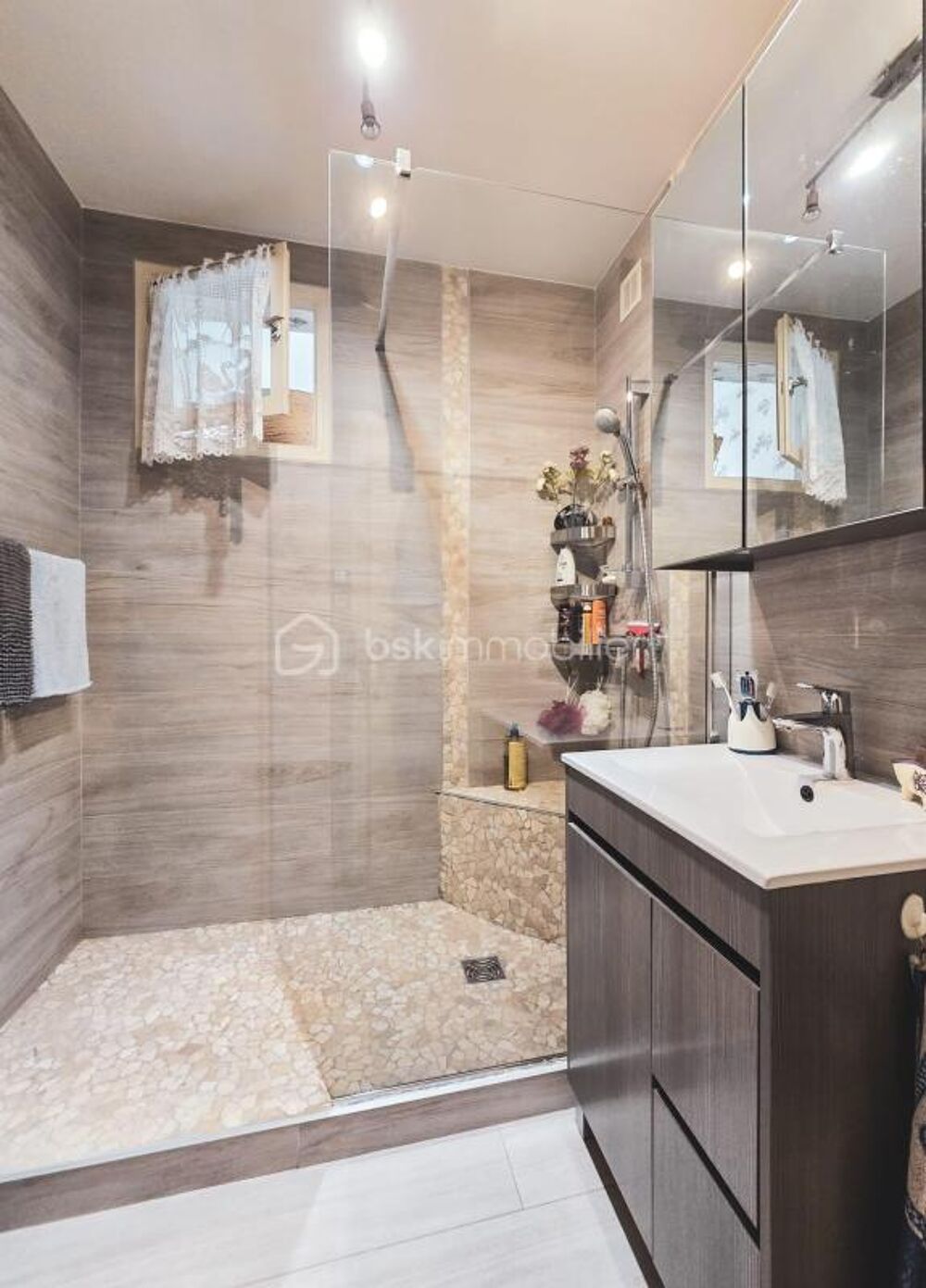 Vente Appartement SAINT-MARTIN-D'HÈRES – LIMITE POISAT – T5 TRAVERSANT AVEC BALCON ET CAVE Saint martin d heres