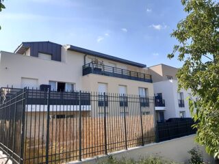  Appartement à louer 3 pièces 57 m²