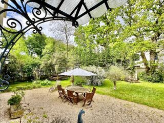  Propri�t�/ch�teau � vendre 15 + pi�ces 380 m�