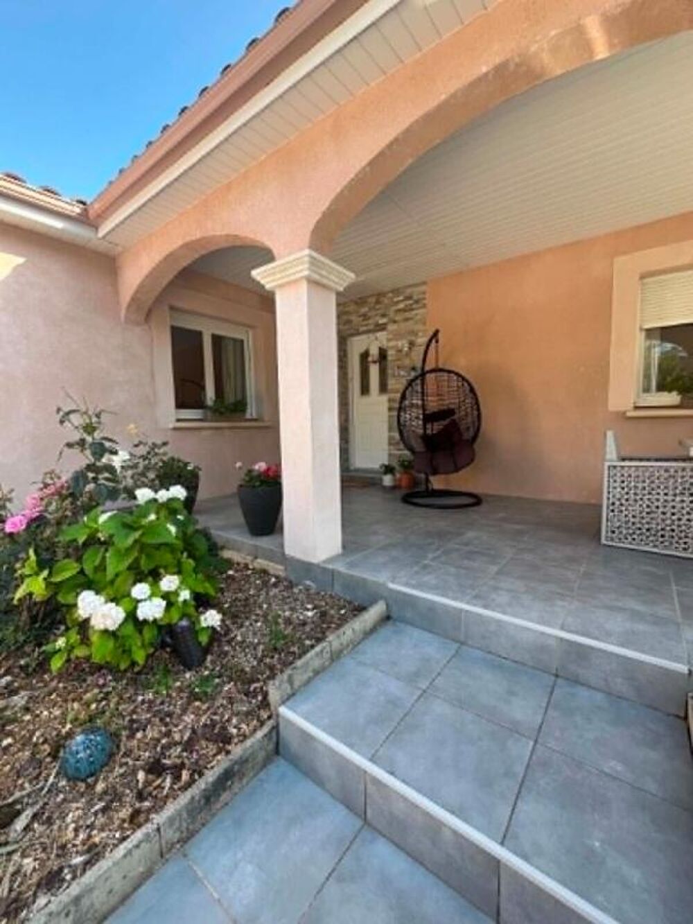 Maison plain-pied 4 chambres 120 m2 avec piscine