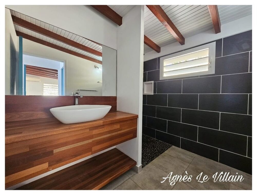 � vendre  Villa Bouillante (97125)