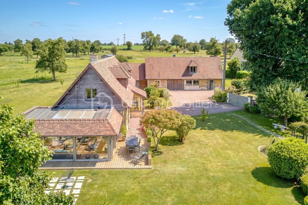 Propriété normande de charme  3,5 ha, vue exceptionnelle et dépendances  Pays dAuge