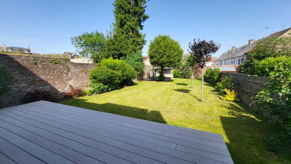 Maison de caractère, quartier Remicourt, jardin, grand garage