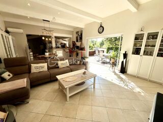  Villa  vendre 4 pices 140 m