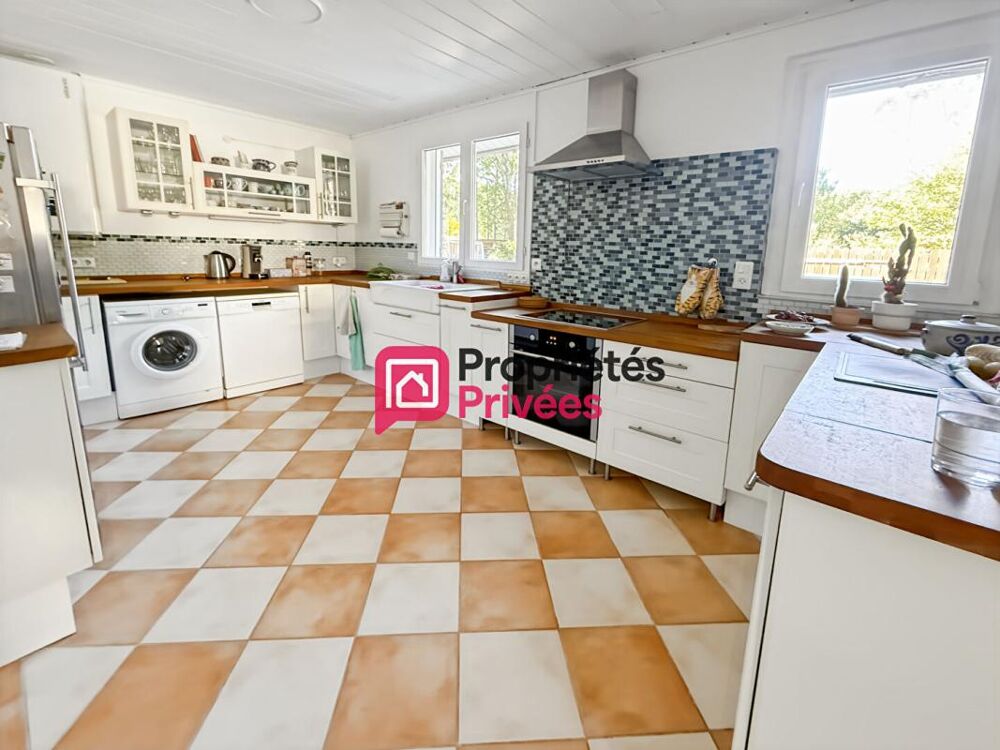 Vente Maison Vendays-Montalivet Maison 127 m² + Gîte indépendant  Piscine chauffée sur 3 300 m² Vendays montalivet