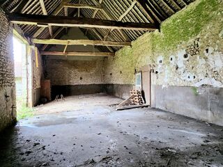  Remise / Grange � vendre 1 pi�ce 140 m�