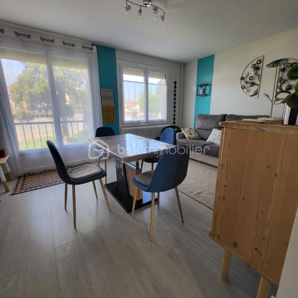 Vente Appartement Roanne proche centre  appartement 2 pièces de 51 m² au RDC surélevé, petit balcon coté Est, et cave au dessous de 8 m² Roanne