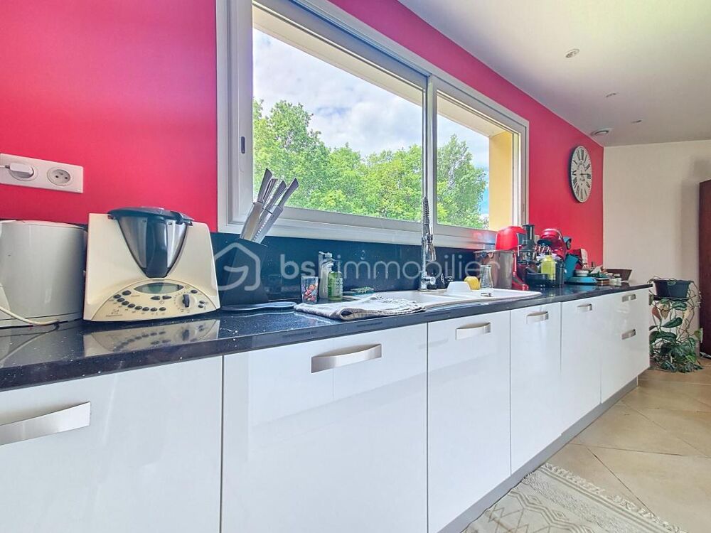 Villa contemporaine 216 m² avec piscine, suite parentale et espace professionnel  Bardigues