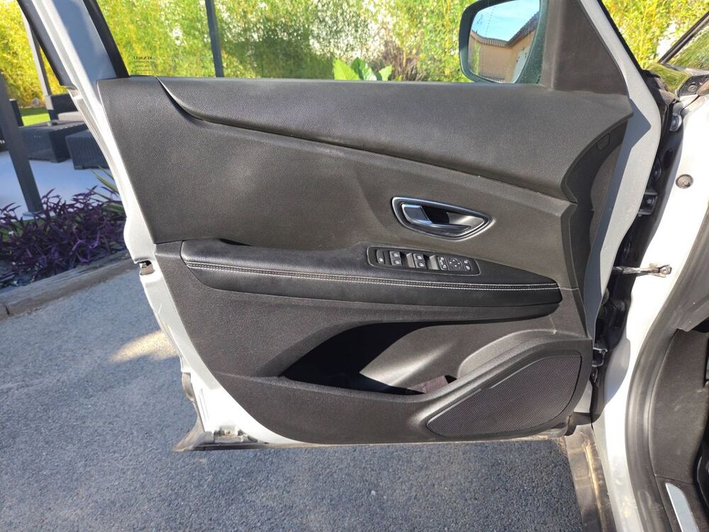 Sc&eacute;nic 1.6 dCi 130 Intens 2017 occasion 83120 Sainte Maxime