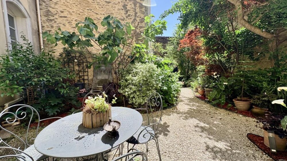 Elégant Hotel particulier aux portes de Chateauneuf du Pape