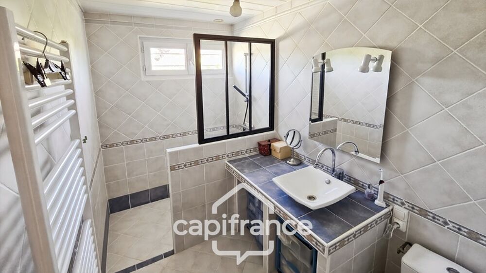 Maison à vendre 9 pièces sur terrain de 800 m² à OUROUX SUR SAONE (71)