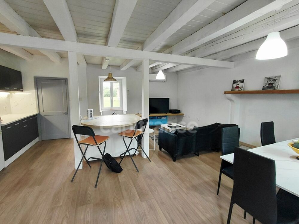 Maison en pierre 115m2 4 pièces ADRIERS (86)