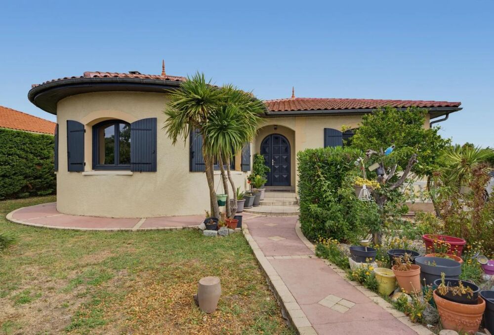 Laissez-vous séduire par cette villa de caractère