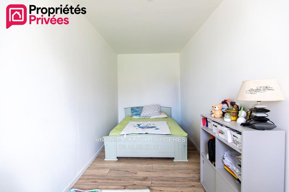 Vente Maison BAIS 35680- 3 CHAMBRES- GARAGE-188 980 EUROS HAI- JARDIN Bais
