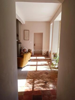  Propriété/château à vendre 15 + pièces 784 m²