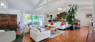  Villa à vendre 6 pièces 215 m²