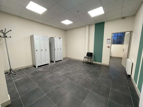 VERNEUIL EN HALATTE - Bureau avec coin cuisine &agrave; louer au Parc Alata 550 60550 Verneuil en halatte