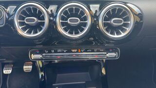 Classe A 180 d 116 AMG Line - Toit ouvrant 2019 occasion 24100 Bergerac