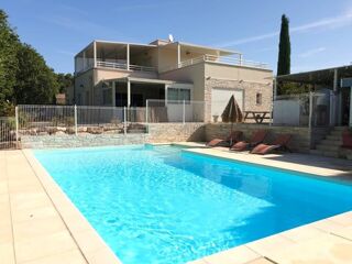  Villa  vendre 9 pices 231 m
