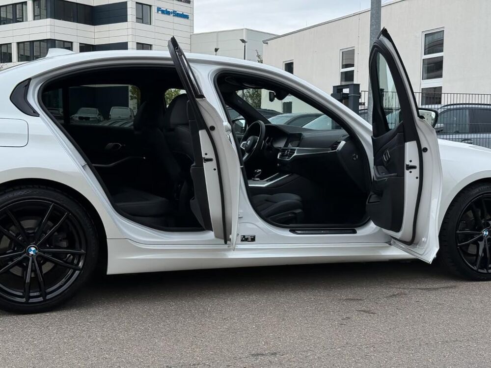S&eacute;rie 3 320d xDrive M Sport 2022 occasion 33000 Bordeaux