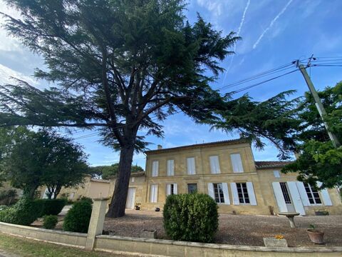   Excellence à Saint-Émilion : Domaine viticole prestigieux avec résidence d'exception 